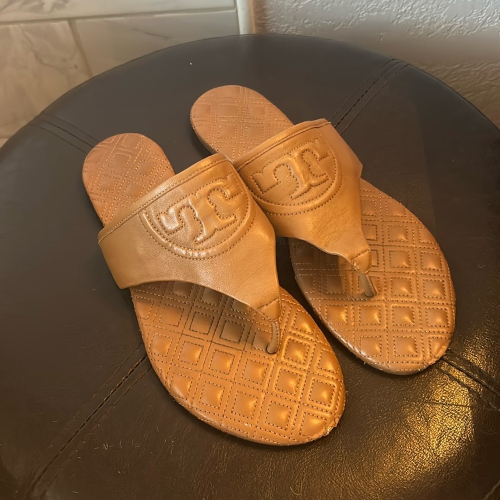 ***SOLD***Tory Burch sandals